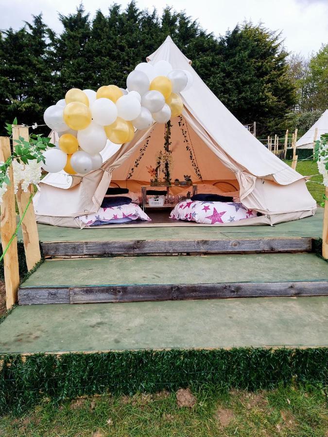 Walnut Tree Glamping 호텔 Sturry 외부 사진